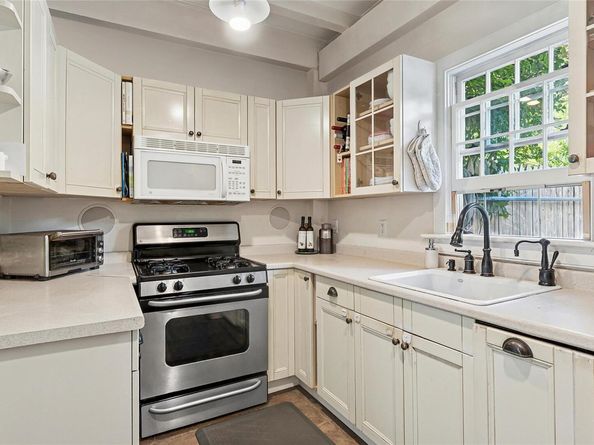 41 Swamp Road, East Hampton NY 11937