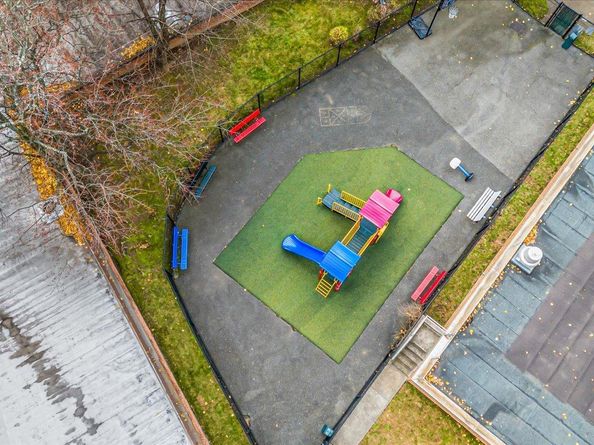 144-55 Melbourne Ave 2E, Flushing NY 11367