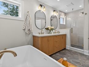 89 Choir Lane, Westbury NY 11590