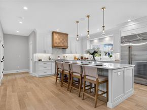 89 Choir Lane, Westbury NY 11590
