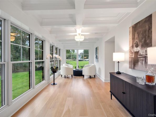 147 S Fairview Avenue, Bayport NY 11705