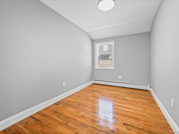 18821 118th Avenue, Saint Albans NY 11412
