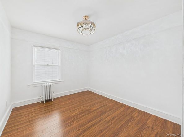 194-34 115th Road, Saint Albans NY 11412