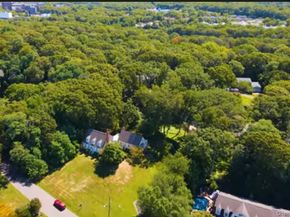 24 Hawkins Road, Stony Brook NY 11790