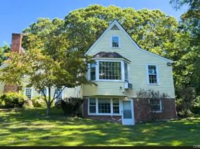 24 Hawkins Road, Stony Brook NY 11790