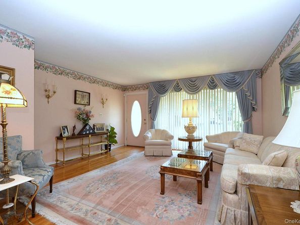 348 Town Line Road, Commack NY 11725