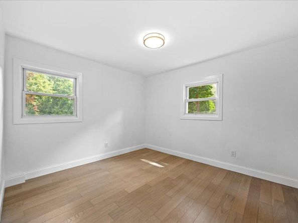 404 Oxhead Road, Stony Brook NY 11790