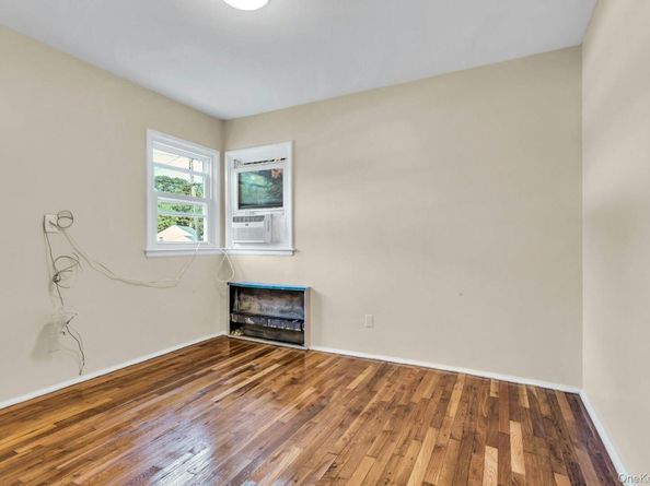 1233 August Road, North Babylon NY 11703