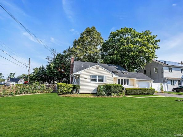 1233 August Road, North Babylon NY 11703