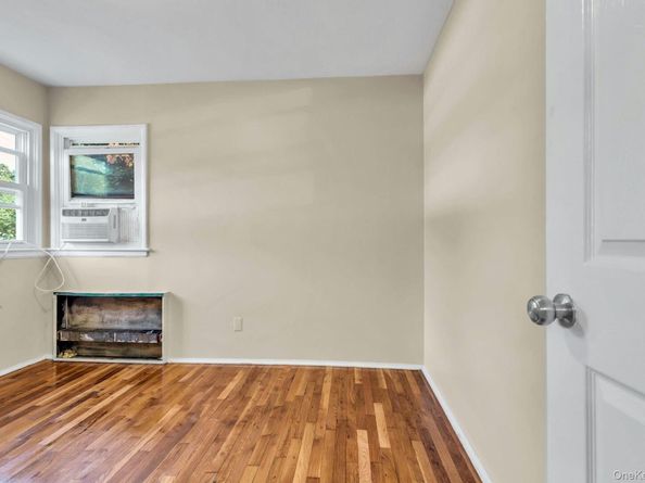 1233 August Road, North Babylon NY 11703