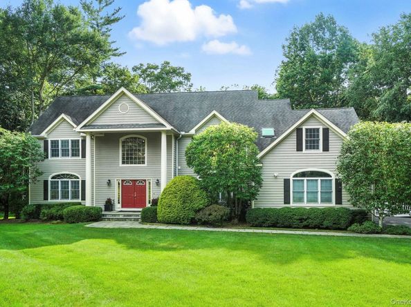 39 Admiral Wordens Lane, Briarcliff Manor NY 10510
