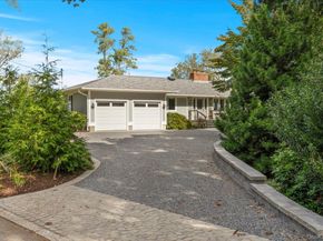 1 Dolphin Way, Riverhead NY 11901
