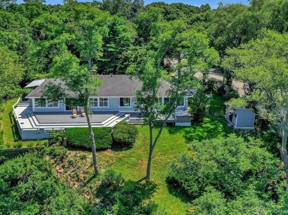 1 Dolphin Way, Riverhead NY 11901