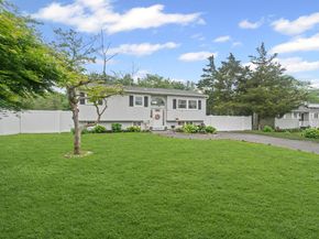 3115 Heather Avenue, Medford NY 11763