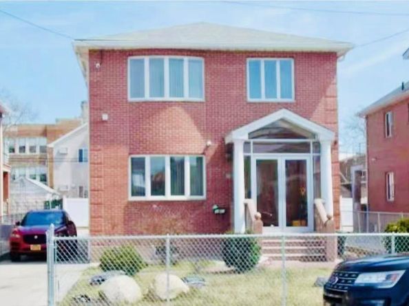 34-41 201 Street, Bayside NY 11361