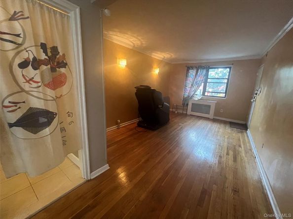 135-23 Jewel Avenue A, Flushing NY 11367