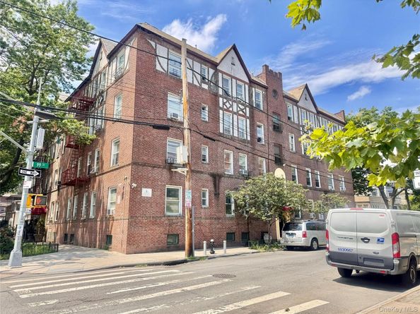 98-15 34th Ave, Corona NY 11368