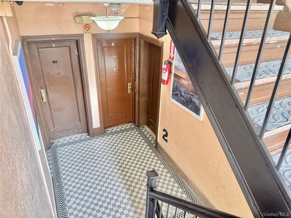 98-15 34th Ave, Corona NY 11368