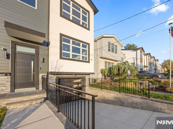 250 Hagan Place, Secaucus NJ 07094