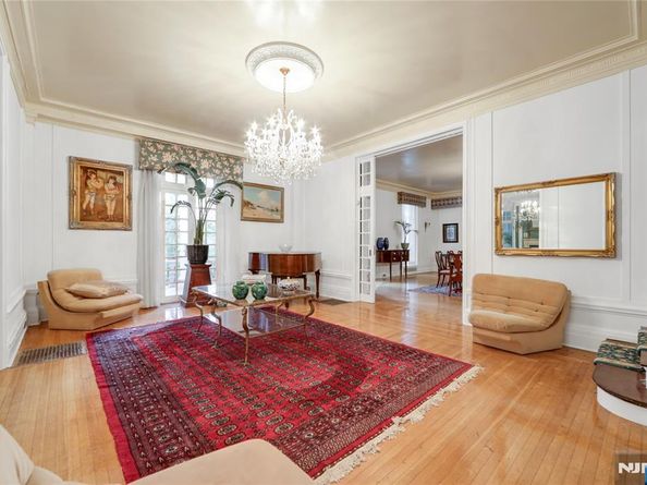277 Walnut Street, Englewood NJ 07631