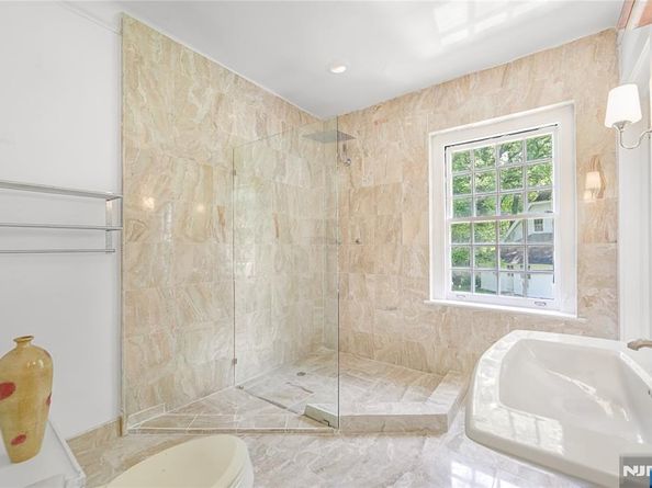 277 Walnut Street, Englewood NJ 07631