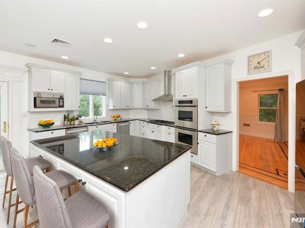 2186 Jones Road, Fort Lee NJ 07024