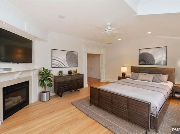 2186 Jones Road, Fort Lee NJ 07024