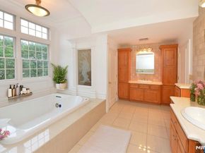 2186 Jones Road, Fort Lee NJ 07024