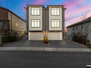805 Fairview Lane