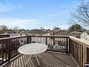 805 Fairview Lane, Fort Lee NJ 07024