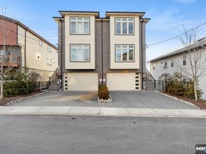 805 Fairview Lane, Fort Lee NJ 07024