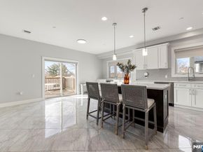 805 Fairview Lane, Fort Lee NJ 07024