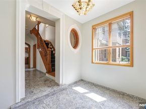 1098 Edgewood Lane, Fort Lee NJ 07024
