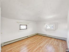 1098 Edgewood Lane, Fort Lee NJ 07024