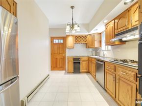 1098 Edgewood Lane, Fort Lee NJ 07024