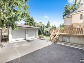 1098 Edgewood Lane, Fort Lee NJ 07024