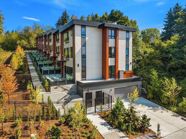 286 118th Avenue SE, Bellevue WA 98005