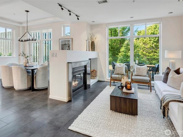 17 W Mercer Street TH7, Seattle WA 98119