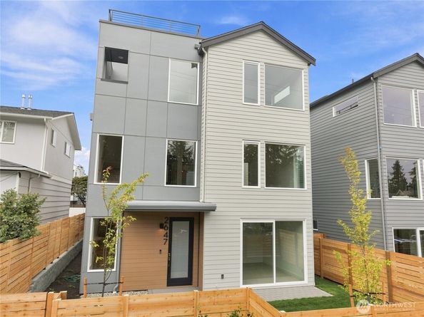 2647 Walnut Avenue SW, Seattle WA 98116