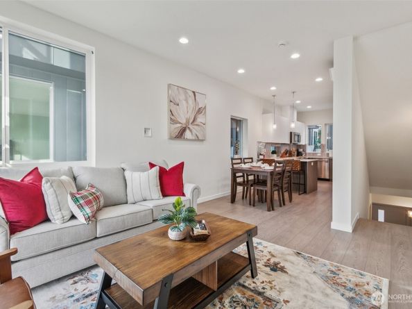 3410 15th Avenue W B, Seattle WA 98119