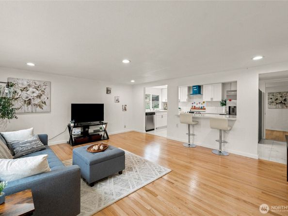 819 SW 134th Street SW, Burien WA 98146