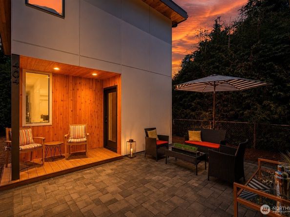 404 N 127th Street, Seattle WA 98133