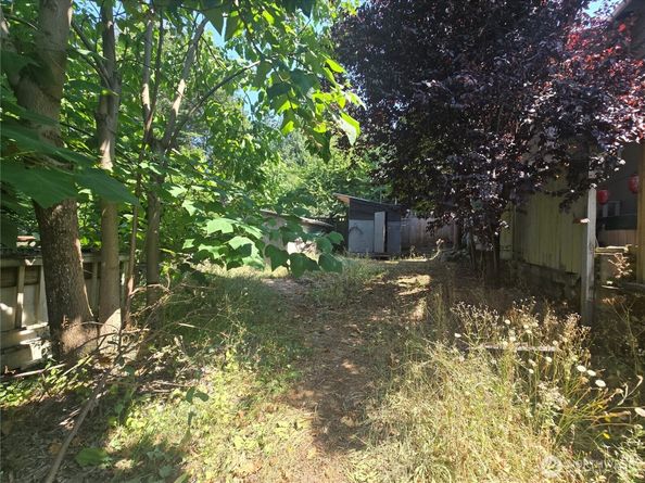 9704 8th Avenue NE, Seattle WA 98115