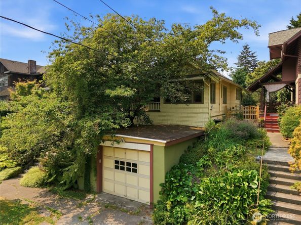 4747 4th Avenue NE, Seattle WA 98105