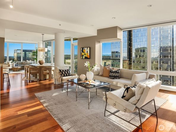 500 106th Avenue NE 3705, Bellevue WA 98004