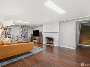 11347 Sand Point Way NE, Seattle WA 98125