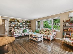 11347 Sand Point Way NE, Seattle WA 98125