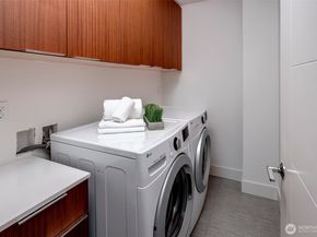 4274 NE 50th Street, Seattle WA 98105
