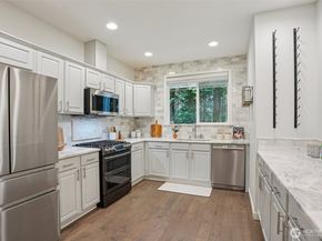 35215 SE Aspen Lane 1303, Snoqualmie WA 98065