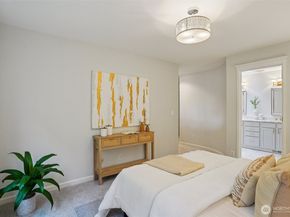 35215 SE Aspen Lane 1303, Snoqualmie WA 98065